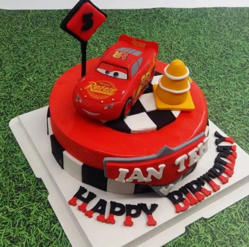 Lightning Mcqueen Cars Cake 